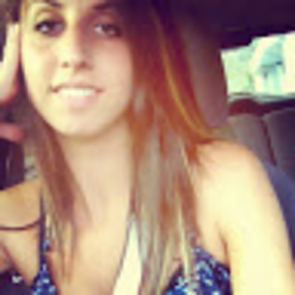 Meet your Posher, Sonia - Picture 1 of 1